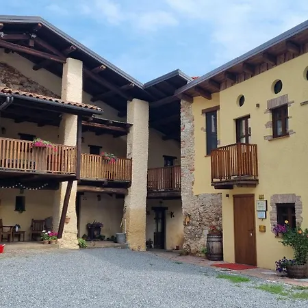Farm stay La Botalla Lisio